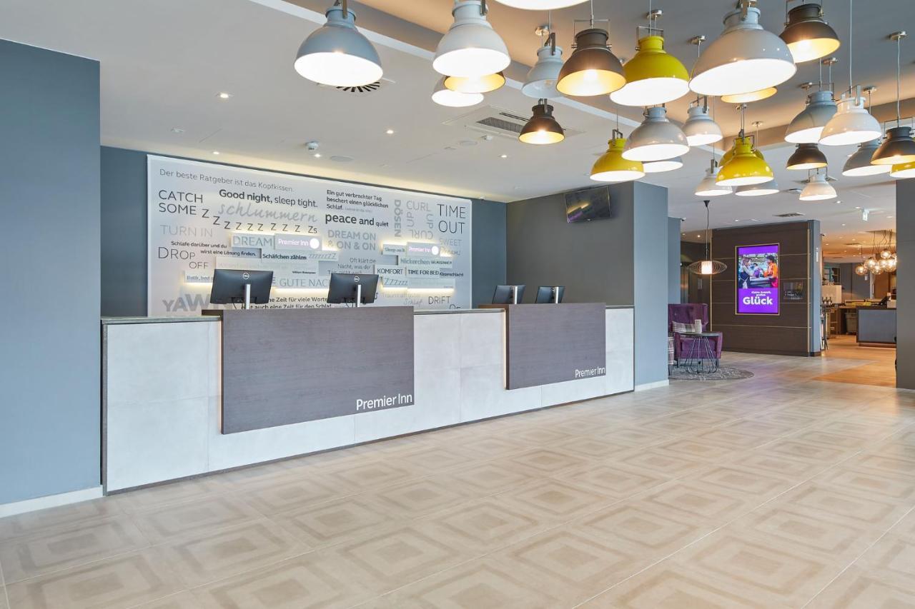 Premier Inn Karlsruhe City Am Wasserturm Eksteriør billede