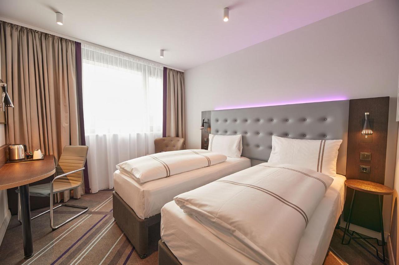 Premier Inn Karlsruhe City Am Wasserturm Eksteriør billede